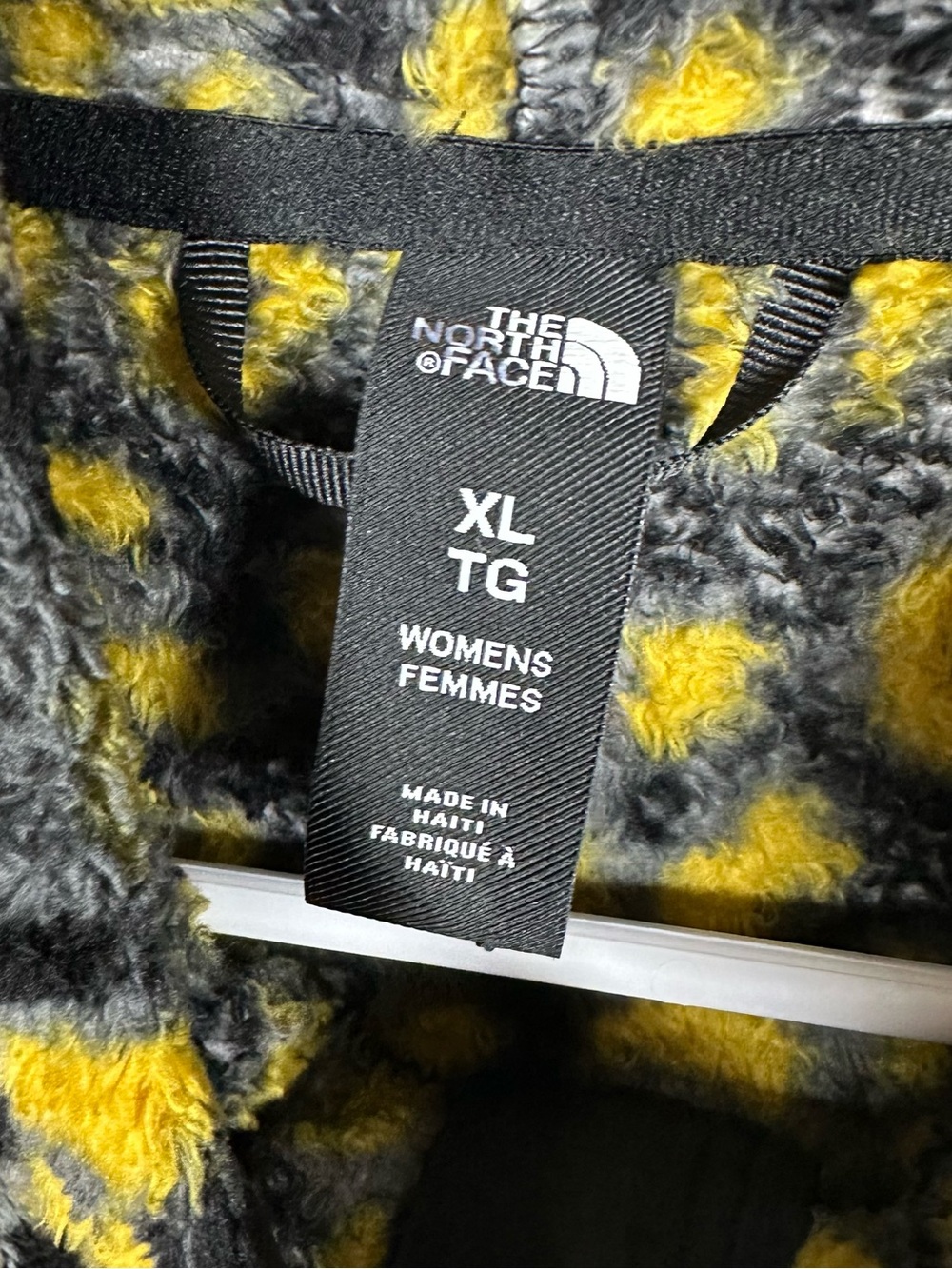 The North Face Osito Crop Hoodie Leopard Yellow Black Outdoor Cozy Gorpcore XL - Picture 6 of 12